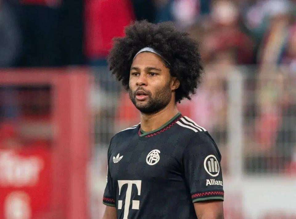 选对了!拜仁30岁老臣5球7助获续约邀请,主力受伤时他顶起一片天